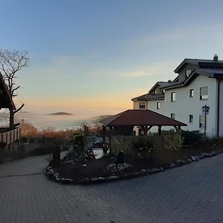 卡斯坦宁霍夫餐厅公寓 Dannenfels 外观 照片